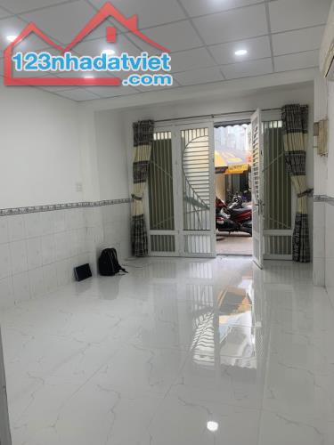 Nhà Mới 2 Tầng Cách mặt Tiền 15M Hẻm Thẳng Xe Hơi Sổ Vuông 45m2 Gía4,53 Tỷ Thương Lượng - 2