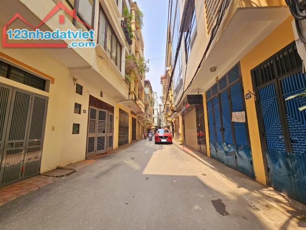 Bán nhà phố Thái Hà, Đống Đa, nhà dân xây, 2 mặt ngõ, ô tô tránh đỗ, DT 60m2, 4 tầng