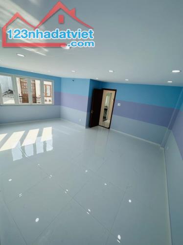 **Bán nhà 3 tầng HXH Bạch đằng** p2, Tân Bình, (4,3*17) giá chỉ 11,x tỷ - 3