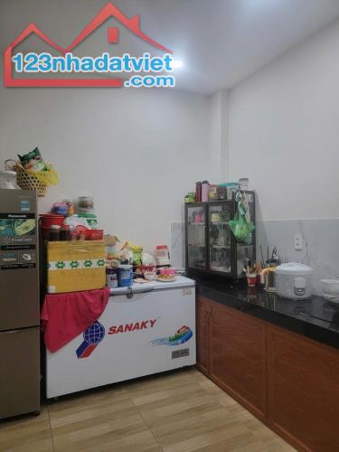 Nhà Đẹp Gần Ngã 4 Ga, Diện Tích Rộng, Hẻm 7.2m – Giá Chỉ 5.8 Tỷ - 1