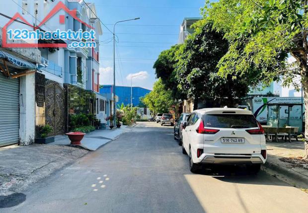 ĐẸP - KDC CAO CẤP PHÚ NHUẬN , đối diện UBND quận 12, 5x18 , 90m2 giá 5.6 tỷ - 1