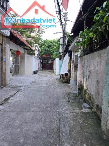 BÁN ĐẤT THẠCH BÀN - DIỆN TÍCH RỘNG - XÂY CHUNG CƯ MINI - GIÁ RẺ NHẤT KHU VỰC - 96M2 GIÁ HƠ - 1