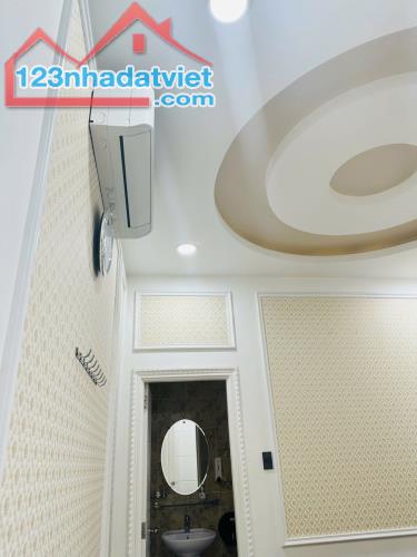 Cho thuê nhà Huỳnh Văn Lũy, Biên Hòa, 6 Tầng, kinh - 5