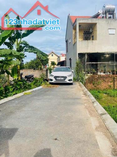 Bán nhanh 40m2 đất Đa Tốn oto đỗ cửa giá nhỉnh 3 tỷ