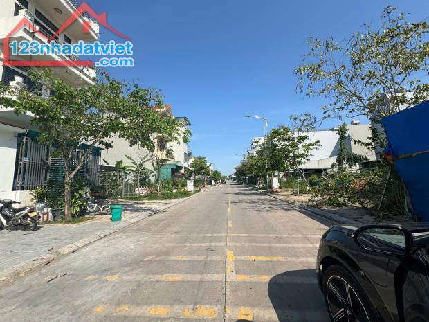 MÌNH CẦN BÁN LÔ ĐẤT Ở  PHỐ DUY TÂN- P.HẢI YÊN- TP MÓNG CÁI- QUẢNG NINH - 3