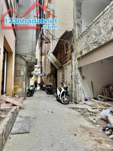 NHÀ ĐẸP TRẦN DUY HƯNG -  NGÕ RỘNG DT 30m2 5 tầng mặt tiền 5.7m Giá 8.6 tỷ - 3