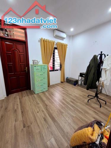 NHÀ ĐẸP KHƯƠNG TRUNG - LÔ GÓC - DT 36m2 5 tầng mặt tiền 4.1m Giá 8.5 tỷ - 2