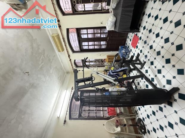 Bán nhà đất tặng nhà 4T Hồng Tiến. 68m x 4m, nở hậu, lô góc, ngõ thông giá 12 tỷ có tl. - 1