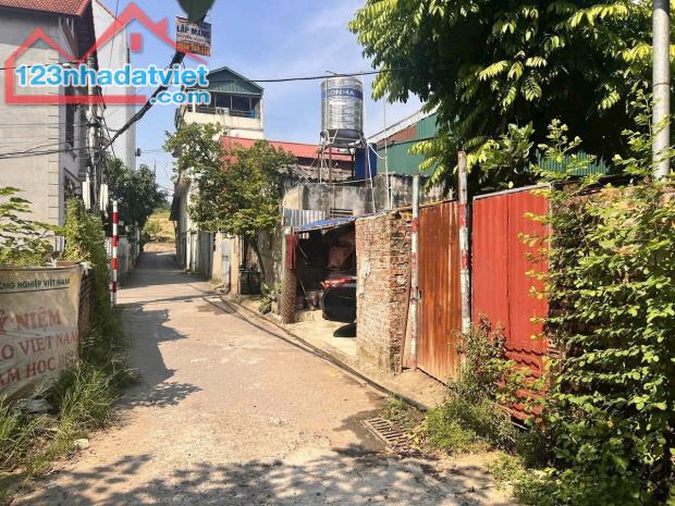 ĐẤT ĐẸP - GIÁ TỐT - Vị Trí Đắc Địa Tại BÁT KHỐI- LONG BIÊN - HÀ NỘI - 2