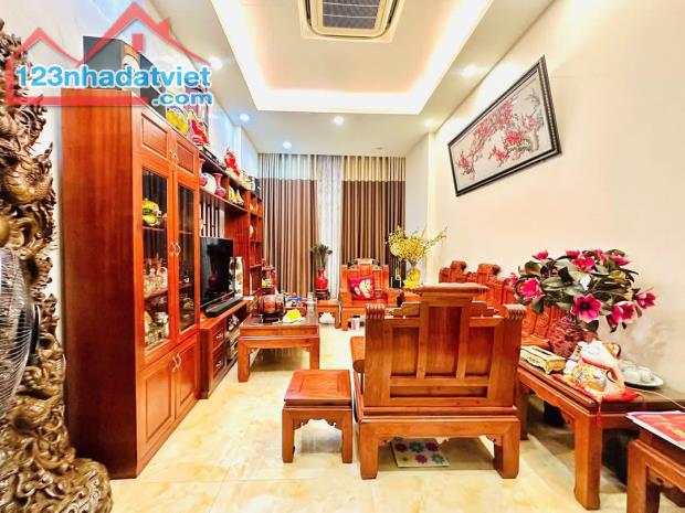 Nhà PL Lý Nam Đế 56m*5T, MT 3.9m, ngõ rộng 2m, 30m ra ô tô tránh, 3 thoáng, nhà mới 19.7tỷ - 1
