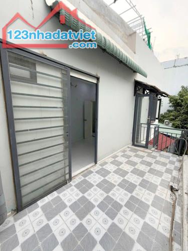 Nhà mới 2 tầng hẻm 775 Ba Đình P10Q8 (ko qui hoạch) - 3