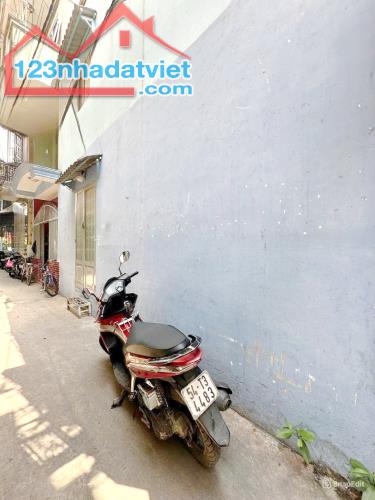 Nhà hẻm thẳng 64m2 Phạm Thế Hiển P6Q8 - 4