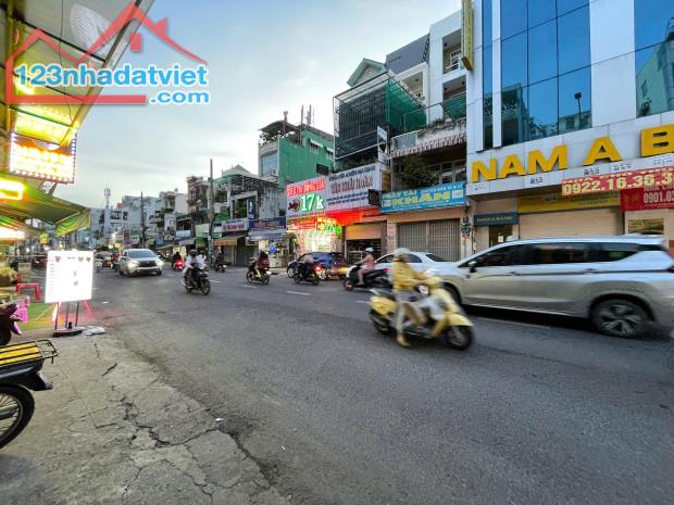 CHO THUÊ NHÀ MẶT TIỀN NAM KỲ KHỞI NGHĨA – Q.3 – NGANG KHỦNG 11M
