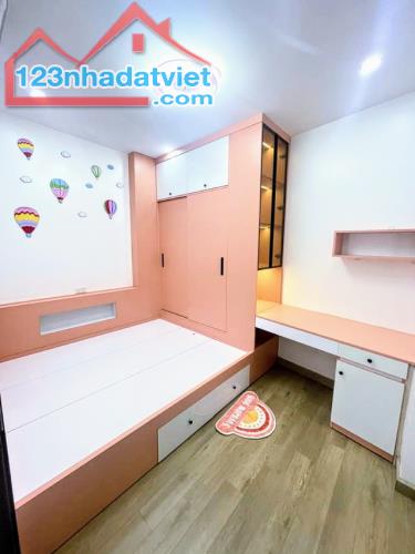 HẠ CHÀO PHỐ NGỌC THỤY DT45m-4 Tầng Thang Máy, Full Nội Thất -MT 3.6m- Giá 8.2T - 1