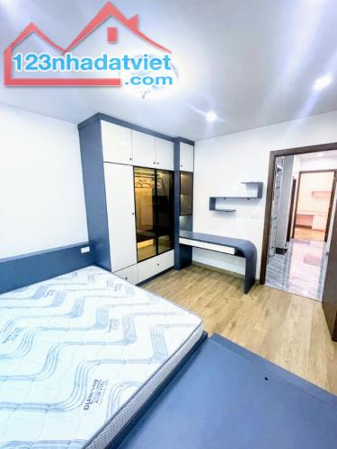 HẠ CHÀO PHỐ NGỌC THỤY DT45m-4 Tầng Thang Máy, Full Nội Thất -MT 3.6m- Giá 8.2T - 4