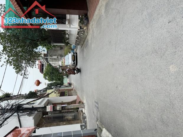 Bán đất ở Đức Giang Long Biên vị trí đẹp đường oto tránh nhau 75m mặt tiền: 4m 10 tỷ 9 - 4