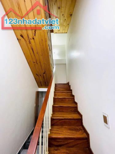 Bán nhà 1 trệt 2 lầu cách Đặng Văn Trơn 50m, gần cầu Hiệp Hòa, Biên Hòa, 80m2, giá 4.8 tỷ.