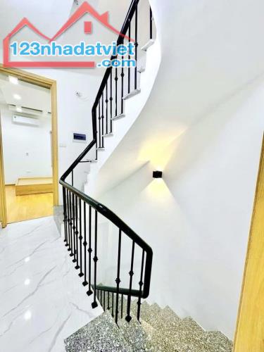 💰💵 HƠN 3 ĐỒNG RƯỠI - 5M RA PHỐ MINH KHAI- OTO ĐỖ CỔNG - NHIỀU TIỆN ÍCH 🌷 - 2