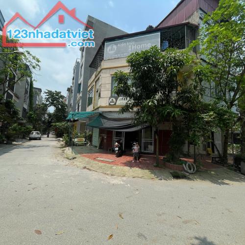 BÁN NHÀ LIỀN KỀ DỊCH VỤ SỐ 520 - ĐÌA LÃO, KIẾN HƯNG, HÀ ĐÔNG