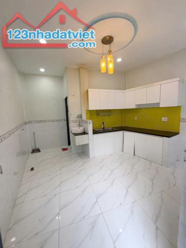 Nhà hẻm Ba Đình Phường 10 Quận 8 (ko qui hoạch) - 2