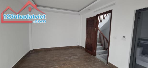Nhà Vĩnh Hưng 30m 5 tầng, ô tô đỗ sát, 3 BƯỚC RA MẶT PHỐ, NỘI THẤT XỊN - 4