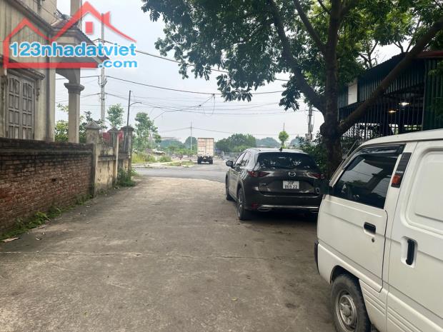 Hà Nội - Khê Nữ, Nguyên Khê, Đông Anh 36,5m 3 tầng 4,55 tỷ - 3