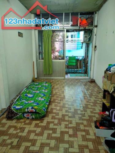Bán gấp nhà đep,  Ni Sư Huỳnh Liên, Tân bình, 3 tầng, hẻm to, chỉ nhỉnh 3 tỷ, có sổ riêng - 2