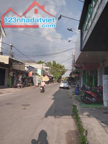 BÁN NHÀ MẶT TIỀN CHỢ DÒNG TIỀN 20 -40TR/T