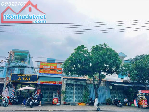 Nhà Cấp 4 Đáng để mua VÌ vị trí đẹp- giá QUÁ RẺ- Đồi diện Công viên ngay vòng xoay- có - 4