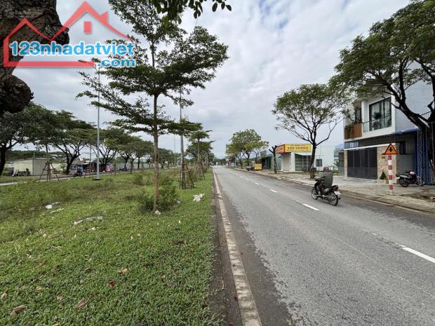 Bán đất mặt tiền đường (60m) nguyễn tất thành, khu đô thị godenhill đà nẵng - 2