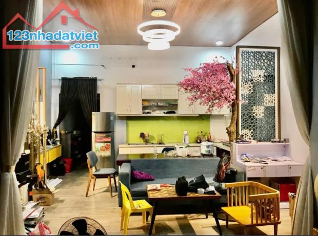 Bán nhà mặt tiền đường LÊ THỊ TÍNH, gần Cù Chính Lan ,chợ Thanh Khê DT 90m2 giá 4 tỷ 2 - 1