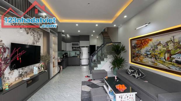 Bán nhà phố Hưng Phúc, Hoàng Mai,Hà Nội, 75m, 3 tầng, ngõ rộng,nhà đẹp, giá đầu tư 116tr/m - 2