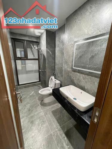 Bán Nhà Phố Hoàng Cầu - 45m x 7 Tầng Thang Máy - Ô Tô Đỗ Cửa - Giá 15,3 tỷ - 4