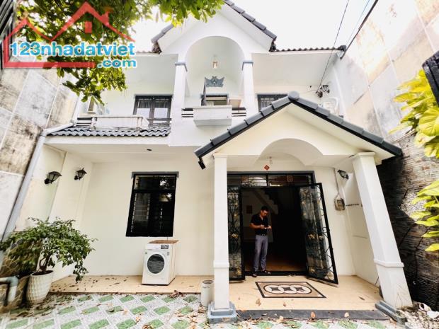 🏠 MẶT TIỀN 8M – NHÀ 2 TẦNG ĐÚC BTCT – LÊ VĂN KHƯƠNG, Q12 – GIÁ 4.9 TỶ