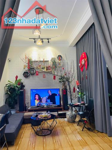 Chính Chủ BÁN Nhà Độc Lập Đường Đà Nẵng, Hải Phòng (ngõ thông chợ Đường Giang) Tặng full - 2