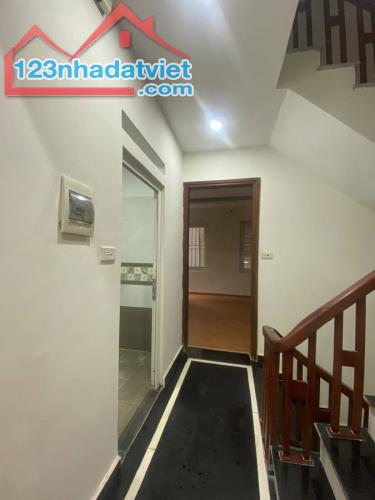 Bán nhà khu Định Công Thượng,47m,5 tầng, ô tô đỗ cửa, 2 mặt thoáng, nhà đẹp full nội thất. - 4