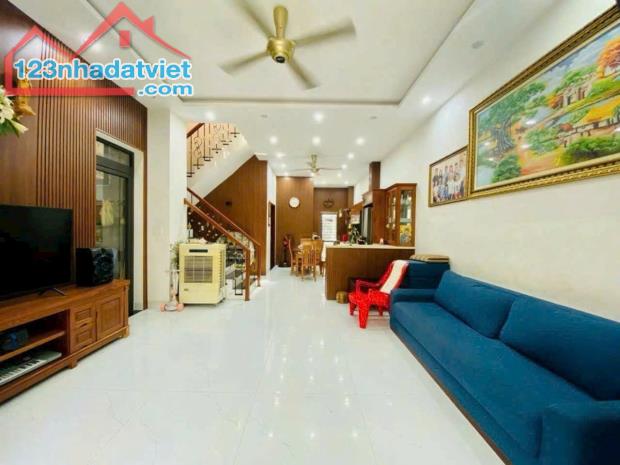 Sỡ hữu ngay nhà đẹp 3 tầng gần đường Đinh Tiên Hoàng, Q.Hải Châu, TP. Đà Nẵng - 1