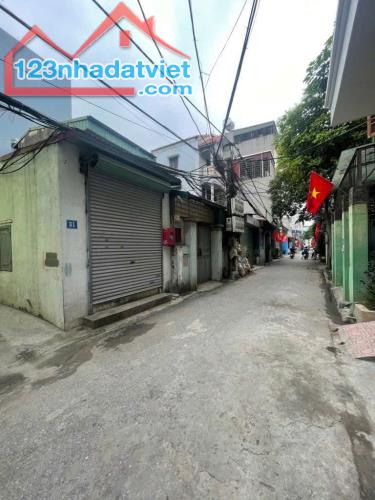 CHÍNH CHỦ BÁN NHÀ PHỐ KẺ TẠNH LONG BIÊN 41M2, SỔ ĐỎ, CHỈ 7,2 TỶ. LH:0347126666