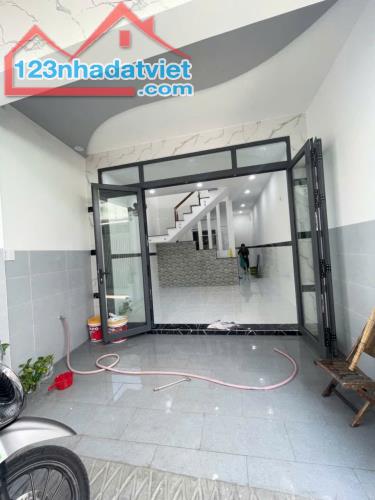 Bán nhà 1 trệt 1 lầu mới tinh, P. Quang Vinh, gần chợ Biên Hoà, chỉ 2ty550 - 1