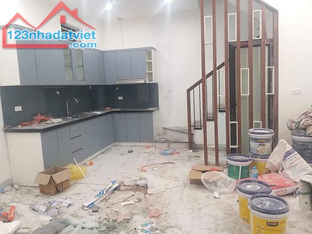 Bán nhà mới 5 tầng vào ở ngay, dt 33m2, phố Cầu Am – Vạn Phúc, quận Hà Đông, cách bưu điện - 4