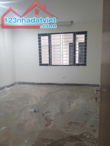 Bán nhà mới 5 tầng vào ở ngay, dt 33m2, phố Cầu Am – Vạn Phúc, quận Hà Đông, cách bưu điện - 5