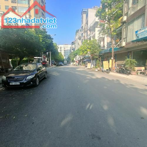 Bán tòa Building Cực Hiếm phố Văn Khê, 95m, 8 tầng + 1 hầm , MT 8m. Chỉ 3x tỷ - 1