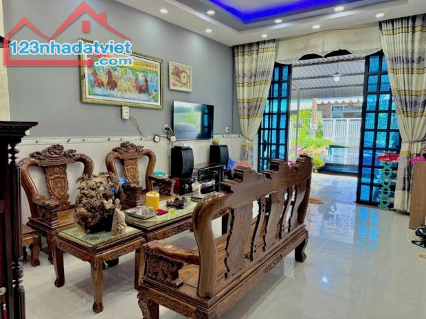 Bán nhà KDC Bửu Long, đường nhựa 12m, nhà còn mới đẹp, chỉ 4 tỷ - 1