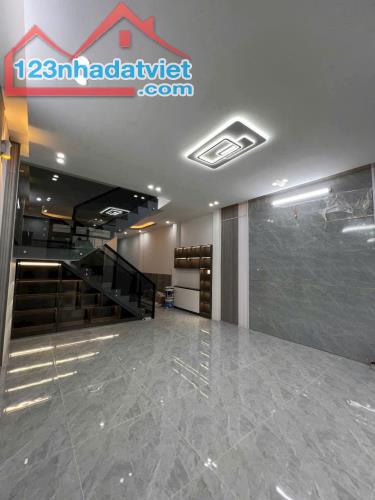 CHỦ VỀ QUÊ CẦN BÁN LẠI CĂN NHÀ MẶT TIỀN 800TR TRAO NGAY CHÌA KHÓA - 2