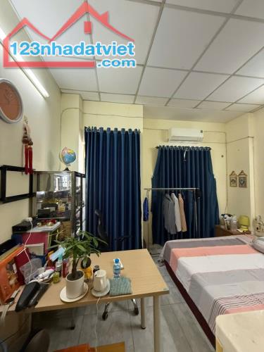 TỈNH LỘ 10 SÁT TÊN LỬA BÌNH TÂN --42M2--2 TẦNG --GIÁ:3.68 TỶ (TL) - 4