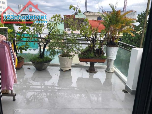 bán nhà mặt tiền Nguyễn thị minh khai , PHường Phước Hòa 

dt 40,68m² Gi.á bá.n: 9 T.Ỷ - 2