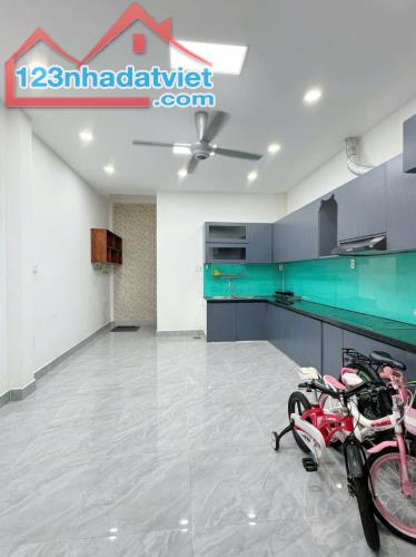Bán nhà hẻm 10m - Quang Trung Gò Vấp - 5 tầng - 4.2x16m - Chỉ 11.9 tỷ - 3