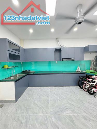 Bán nhà hẻm 10m - Quang Trung Gò Vấp - 5 tầng - 4.2x16m - Chỉ 11.9 tỷ - 4
