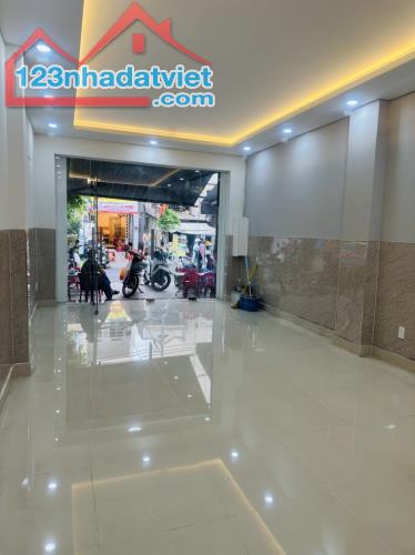 MẶT TIỀN BÔNG SAO - P5 QUẬN 8 - KHU VỰC KINH DOANH SẦM UẤT - 3 TẦNG BTCT - 4X17M - 13.2 TỶ - 1