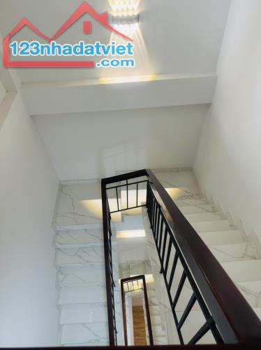MẶT TIỀN BÔNG SAO - P5 QUẬN 8 - KHU VỰC KINH DOANH SẦM UẤT - 3 TẦNG BTCT - 4X17M - 13.2 TỶ - 4